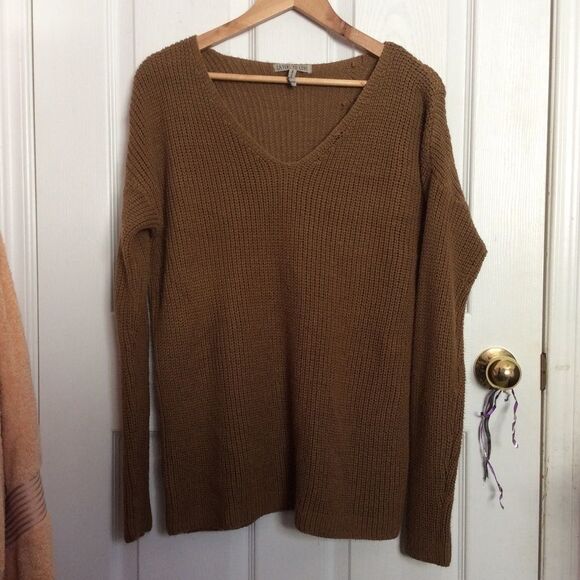 Layers To Love Knitted Sweater - Picture 5 of 13